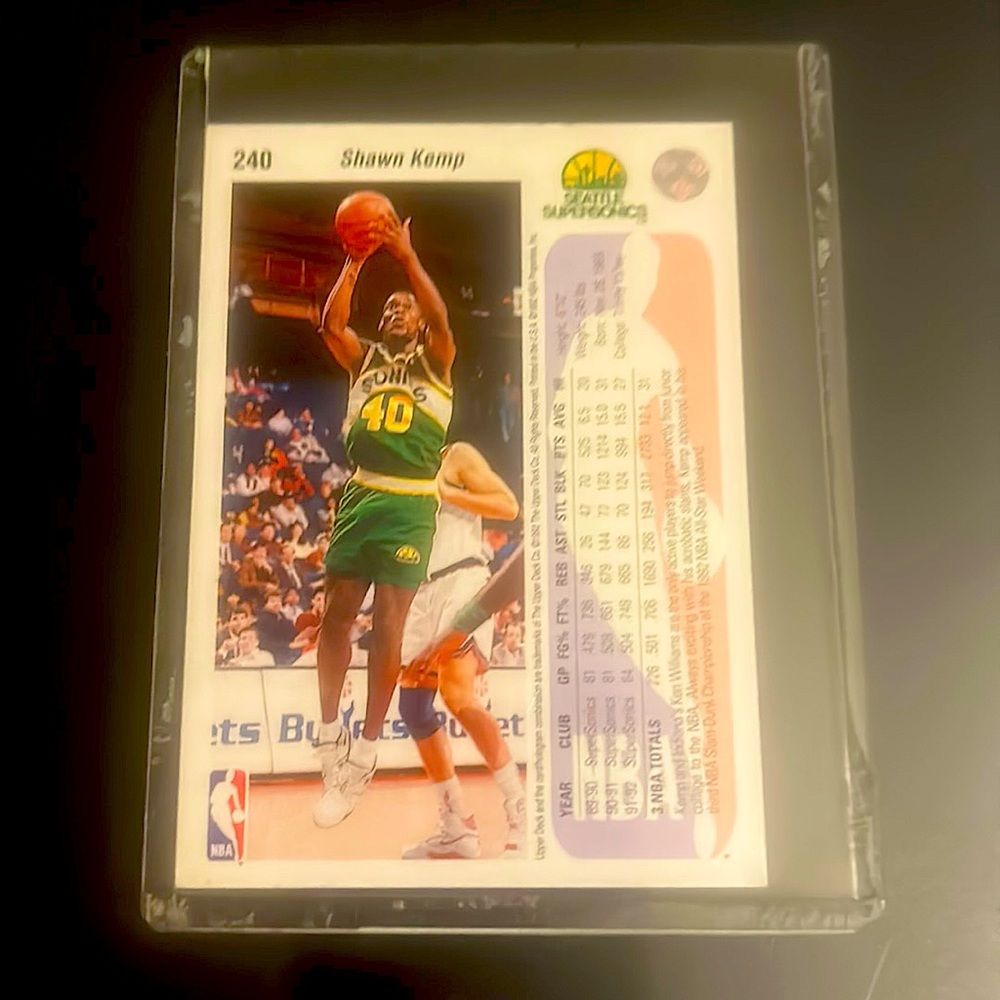 Shawn Kemp  super sonic collectible basketball card  # 240